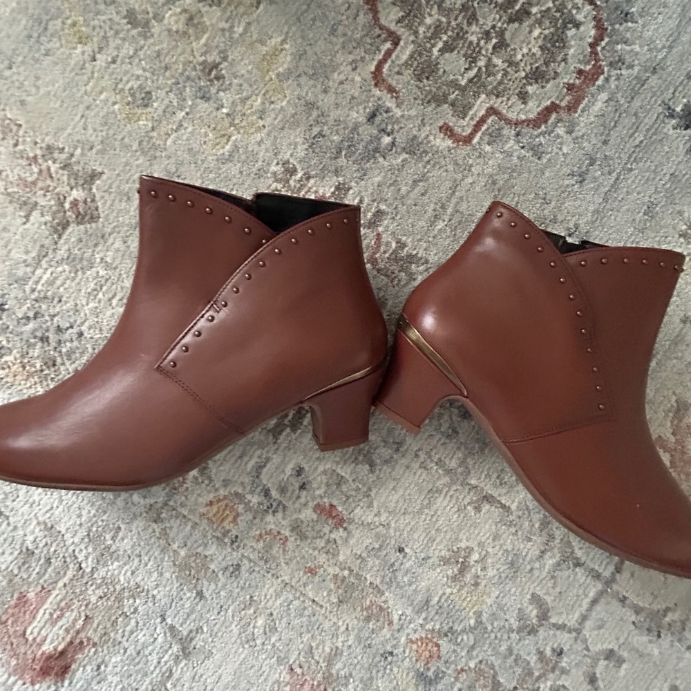 Ladies ankle boots